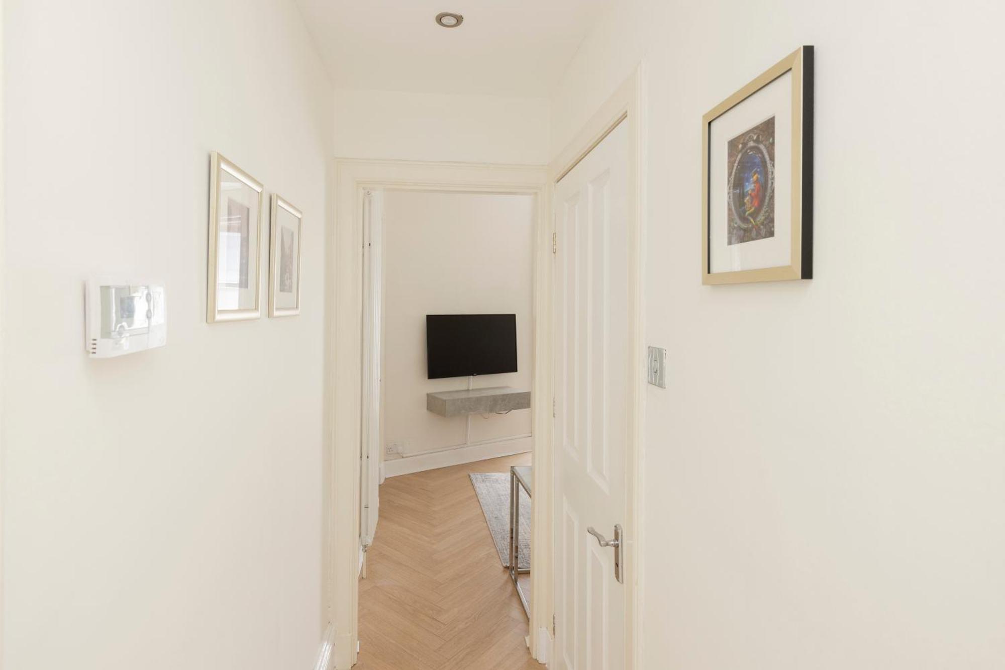 Appartamento Joivy Modern Flat In City Centre - For Up To 3 Guests Edimburgo Esterno foto
