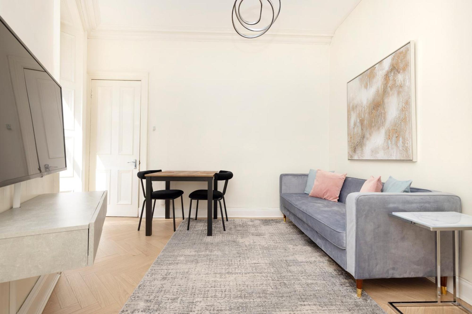 Appartamento Joivy Modern Flat In City Centre - For Up To 3 Guests Edimburgo Esterno foto